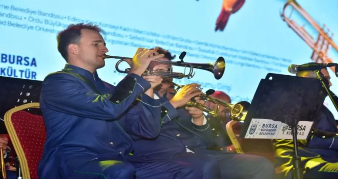 ’Yeşil Bursa Uluslararası Bandolar Festivali’na coşkulu start
