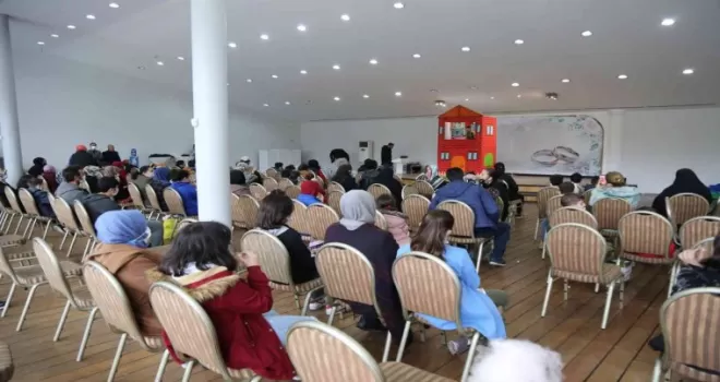 Yetim ve öksüz çocuklara kıyafet yardımı
