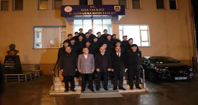 Yılbaşında da çalışan kamu görevlilerine protokol ziyareti
