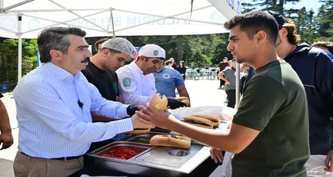 Yıldırım’da uyumayan kütüphaneden üniversiteye