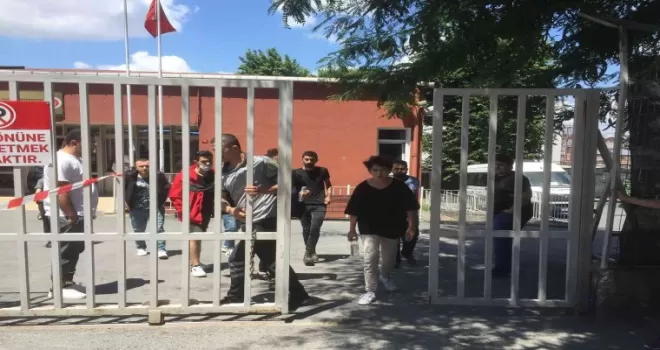 YKS’nin ilk oturumu TYT tamamlandı
