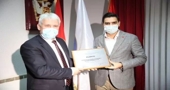 YTB, Karadağ’da Rojaye Belediye Ödülüne layık görüldü
