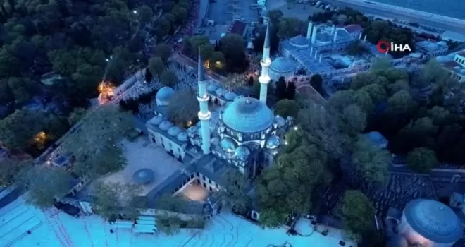 Ramazan’ın ilk iftarında Eyüpsultan Camii boş kaldı