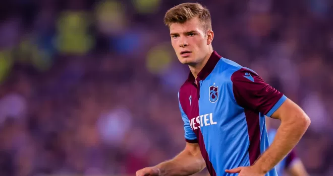 Norveç Hükümeti Sörloth'u Trabzon'dan özel uçakla aldı!