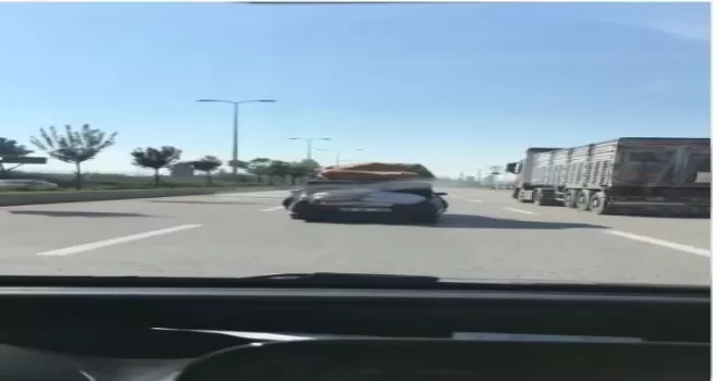 Yük kamyoneti gibi kullandığı aracıyla kilometrelerce yol aldı
