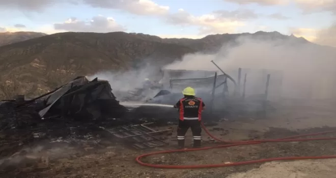 Yusufeli’nde işçilerin kaldığı konteynerde yangın
