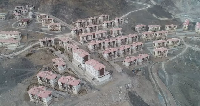 Yusufeli yeni yerinde çalışmalar tüm hızıyla devam ediyor
