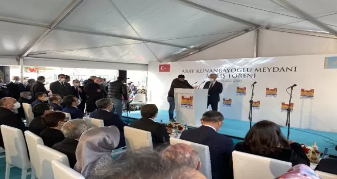 Zeytinburnu’nda “Abay Kunanbayoğlu Meydanı” açıldı
