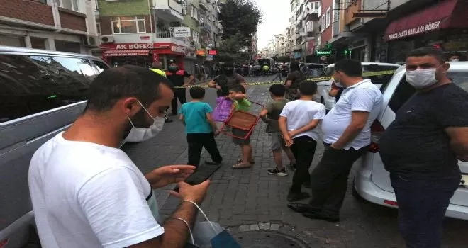 Zeytinburnu’nda araç içerisinden kurşun yağdırdı : 2 yaralı
