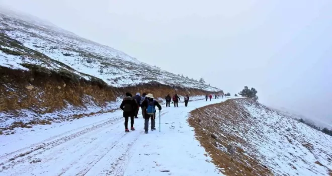 Zigana zirvelerinde doğa yürüyüşü