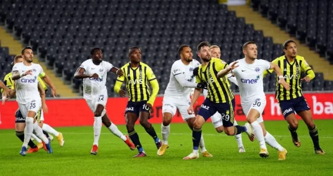 Ziraat Türkiye Kupası: Fenerbahçe: 0 - Kasımpaşa: 0 (İlk yarı)

