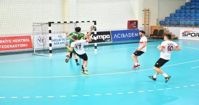 Zirveye bir adım kaldı
