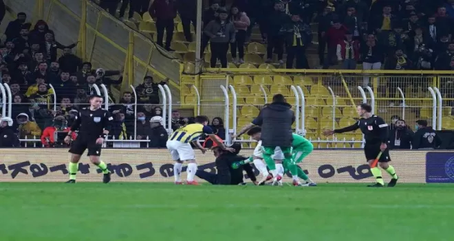 Zorbay Küçük’e saldırıyı Altay önledi
