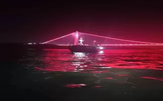 İstanbul Boğazı’nda gemi trafiği çift yönlü askıya alındı
