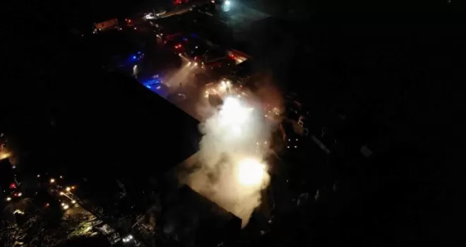 Sancaktepe’de atık yönetim merkezi alev alev yandı
